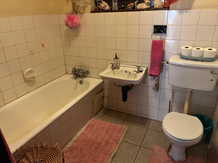5 Bedroom Property for Sale in Mooinooi North West